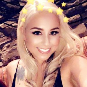 Meet your Posher, Shawna