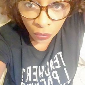 Meet your Posher, Nikki