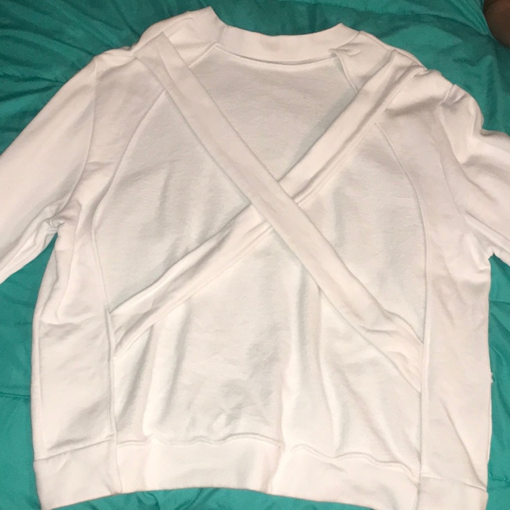 Off-white - Picture 3 of 6