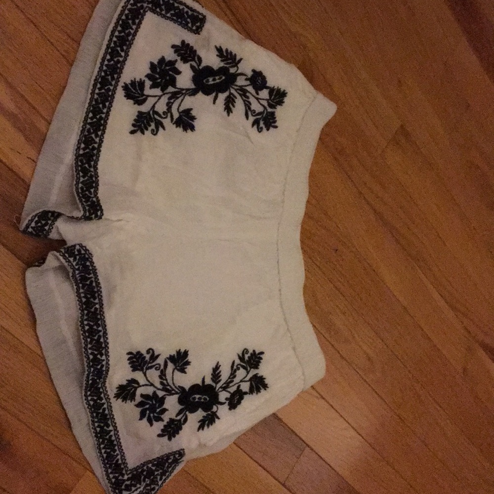 J-Crew shorts white and black size 2