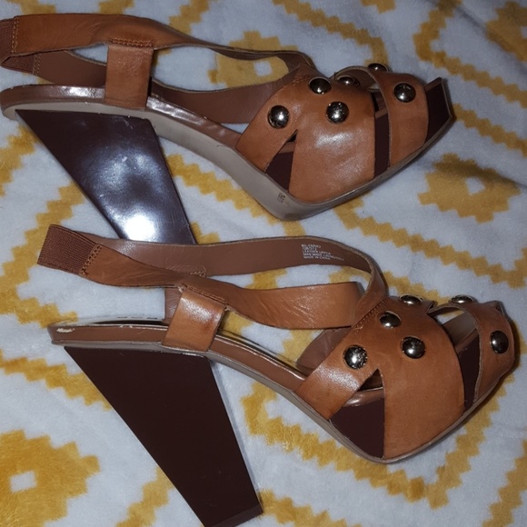 BCBG gold studded platforms - Picture 3 of 4