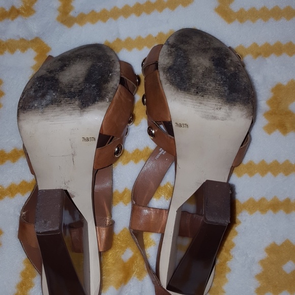BCBG gold studded platforms - Picture 4 of 4