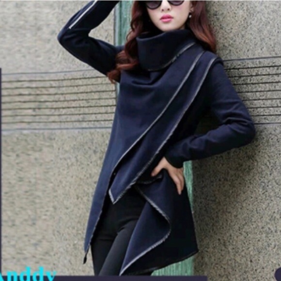 Navy stylish wrap around coat/cape - Picture 5 of 7