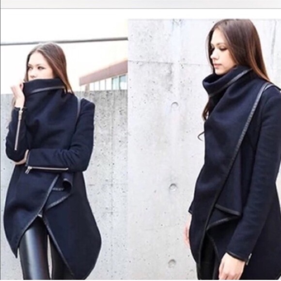 Navy stylish wrap around coat/cape - Picture 6 of 7