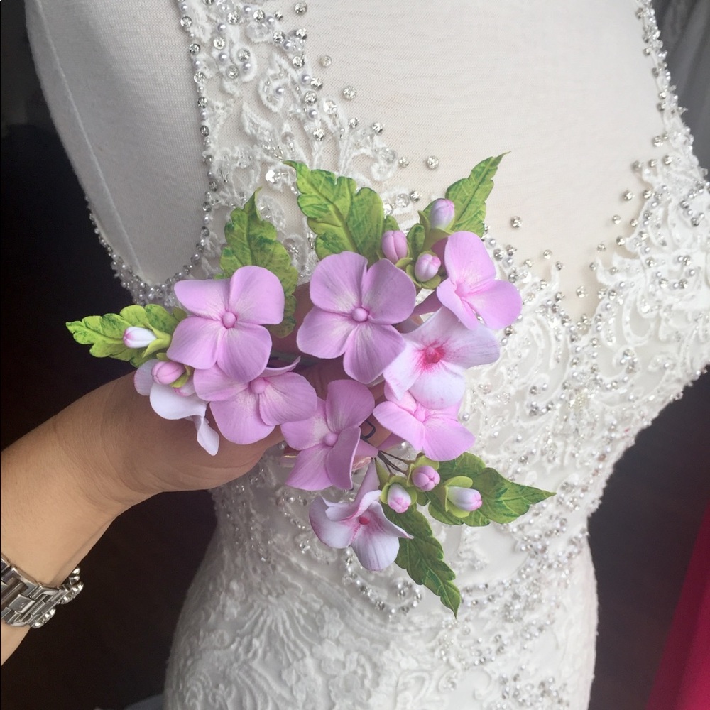 Hydrangea Flowers -  3 Hair Pins.