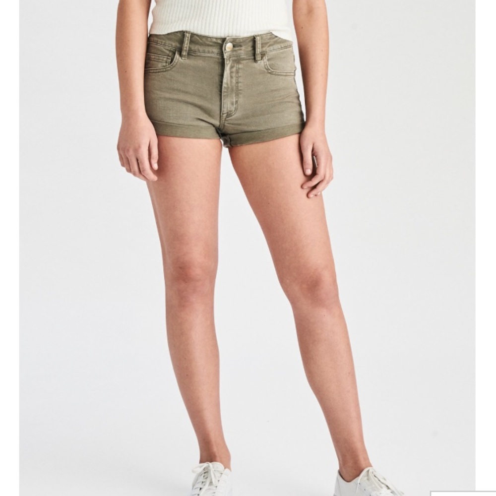 American Eagle Olive shortie