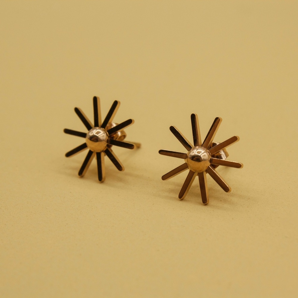 Minimal Floral Stud Earrings