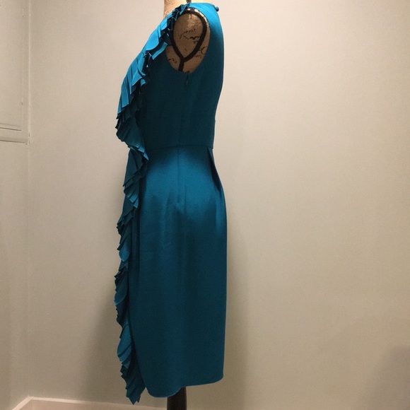 👗PRADA Dress👗 - Picture 4 of 8