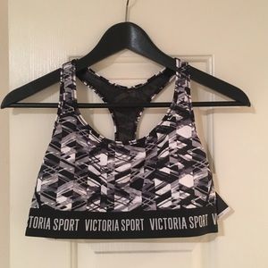 Victoria's Secret Sports Bra 💪🏽✨