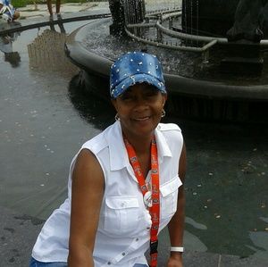 Meet your Posher, Diane