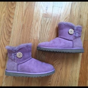 UGG light purple mini bailey button