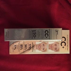 It cosmetics color correcting cream. Color:medium