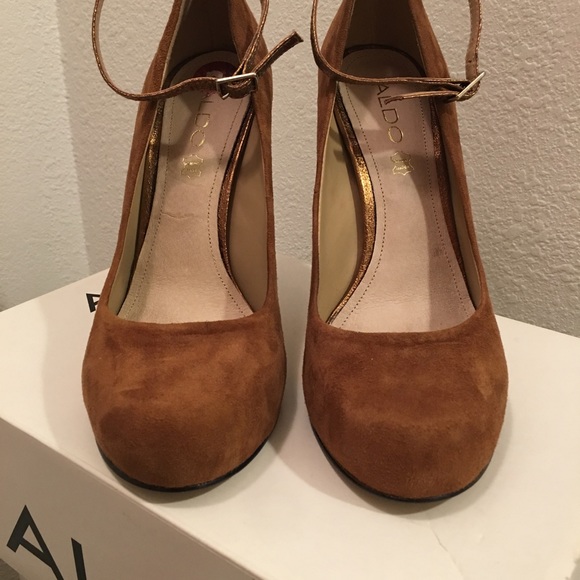 Size 9 womens Aldo heels with strap - Picture 4 of 8