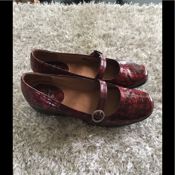 Life Stride Shoes - Life Stride Red Maryjane Shoes Size 10