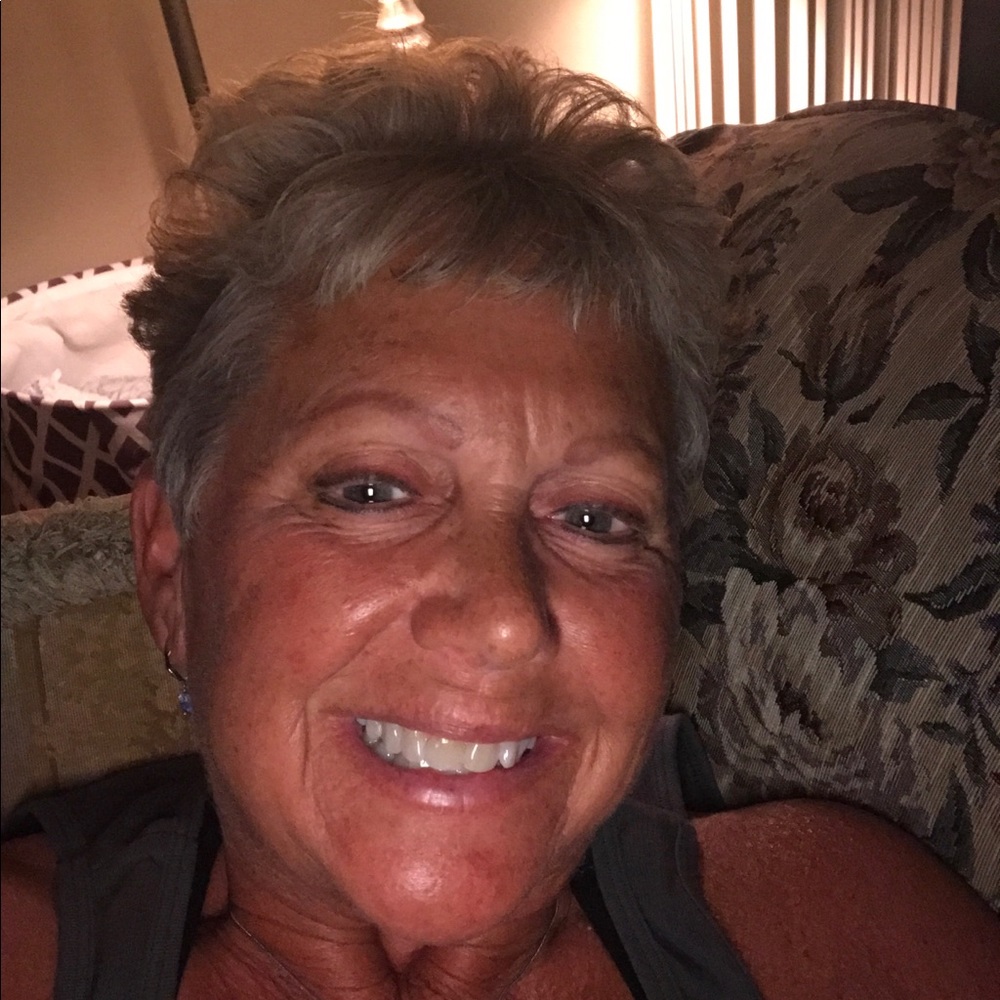 Meet your Posher, Julie