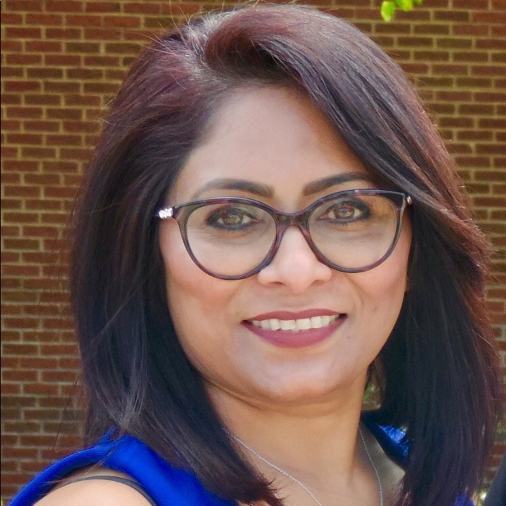 Meet your Posher, Dee