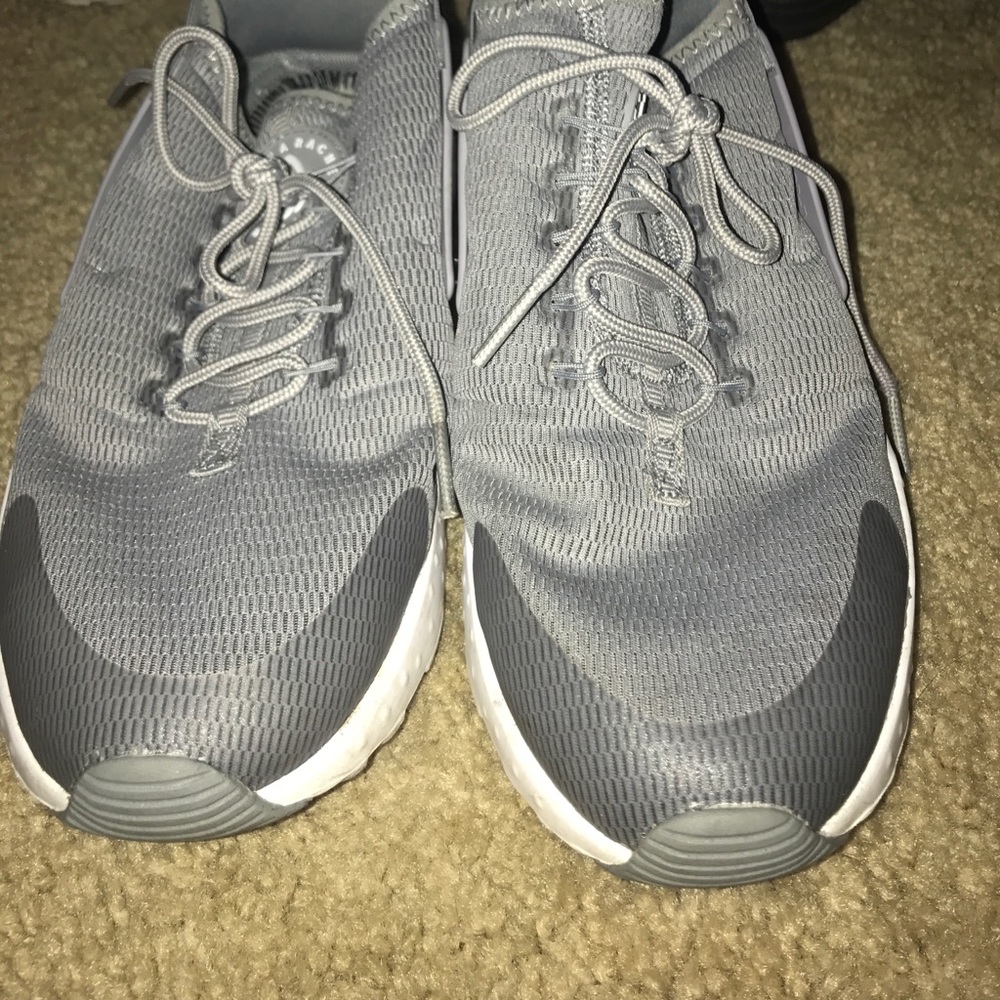 Women's grey Nike huaraches