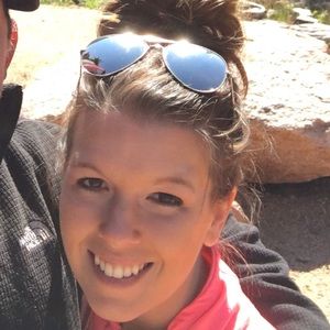 Meet your Posher, Lindsey