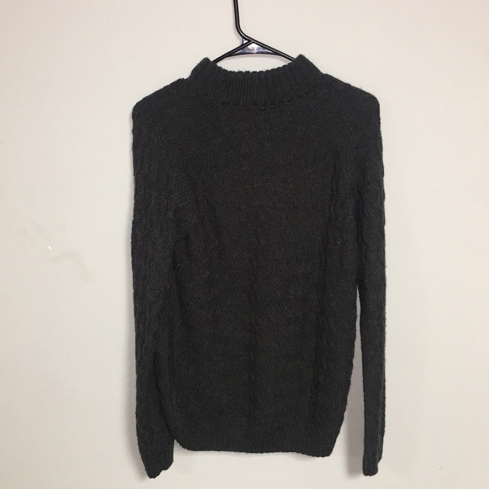 Threadbare Sweater - Picture 2 of 2