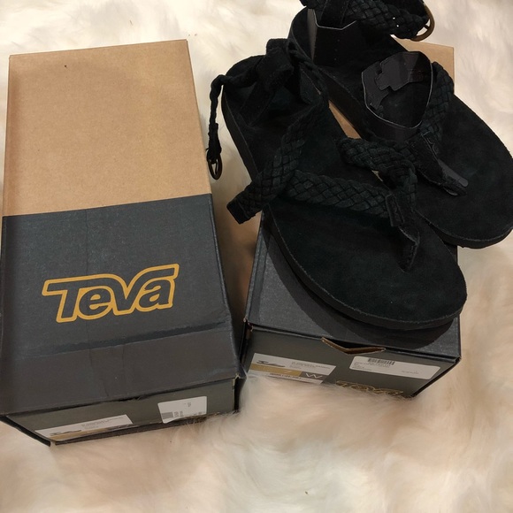 NIB Teva Black Suede Braided Sandals - Picture 3 of 3