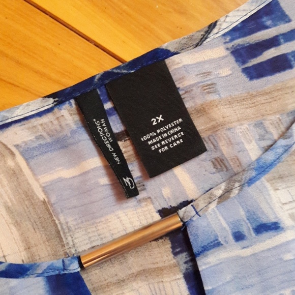 **SALE** Blue & White Sheer New Directions Top - Picture 7 of 8