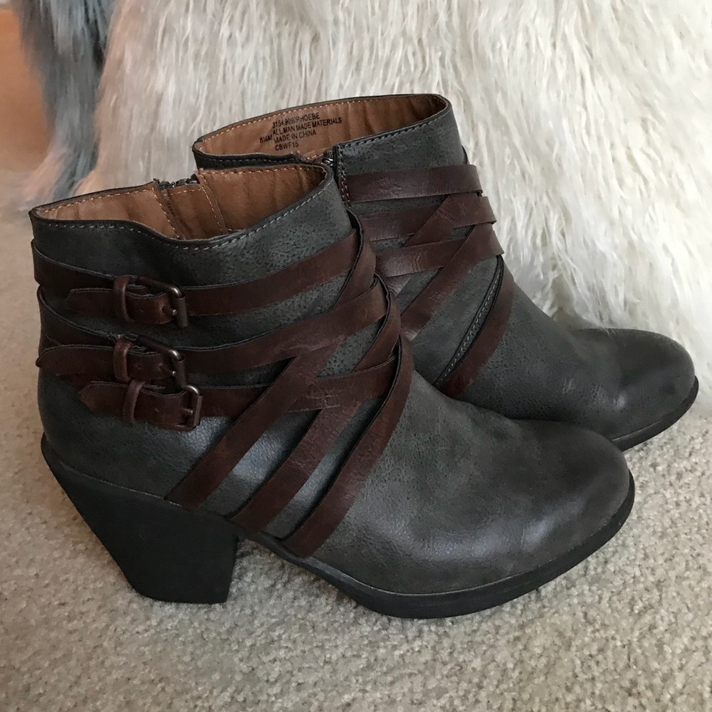 Sofft Gray Booties - Picture 3 of 8