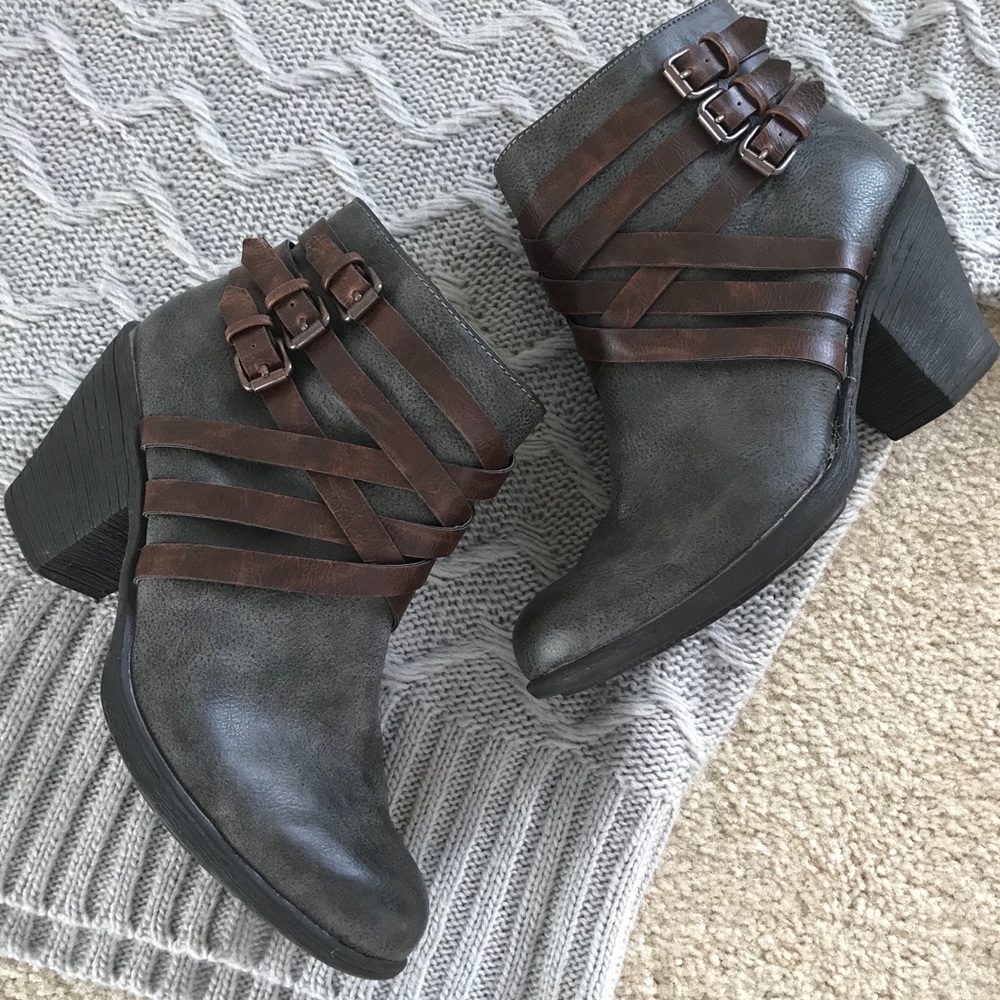 Sofft Gray Booties - Picture 1 of 8