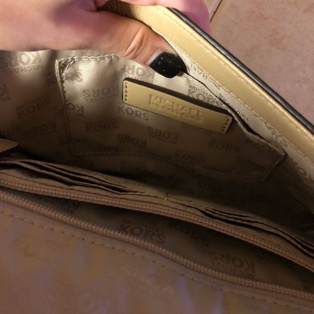 Michael Kors Patent Shoulder Bag - Picture 4 of 7
