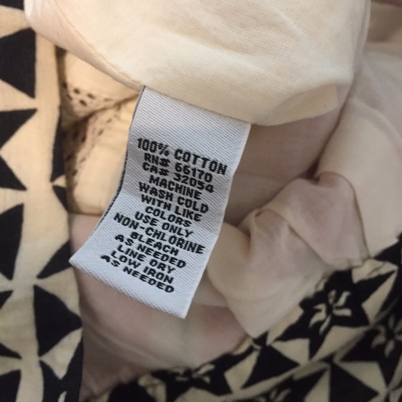 ANTRHO We Heart Vera Red Stripe Star Tie Skirt - Picture 8 of 8