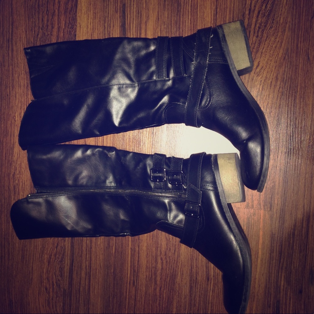 Black Boots