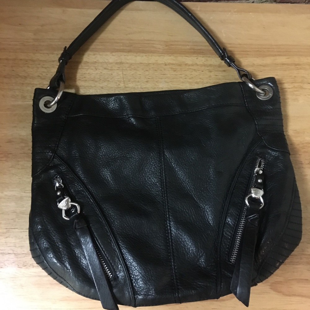 Genuine b. makowsky black leather purse