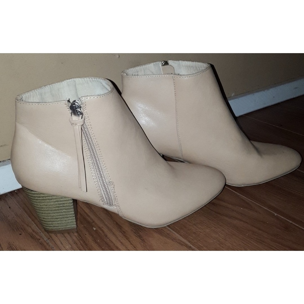⚡PRICE DROP⚡Heeled booties