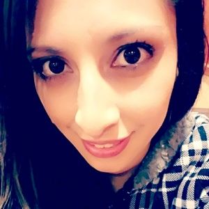 Meet your Posher, Joana