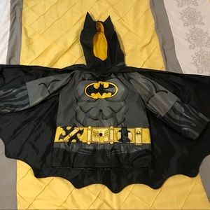 EUC Western Chief Batman raincoat w/removable cape
