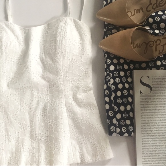 Lilly Pulitzer Tops - ✨HP 5/17 ✨Lilly Pulitzer McCallum  Eyelet Top