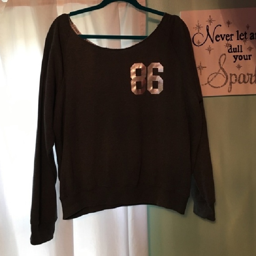 Charcoal grey slouch VS PINK sweatshirt