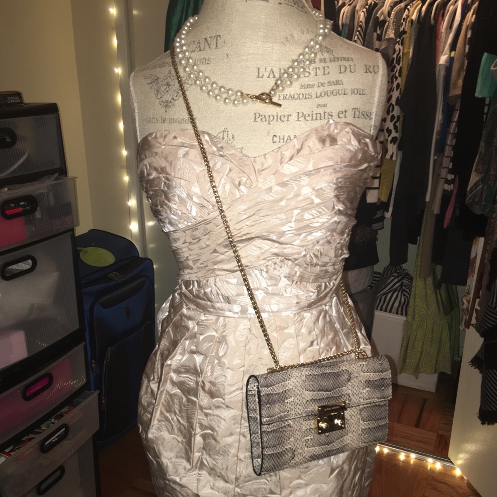Timeless strapless dress