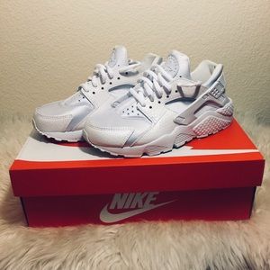 All White Nike Huaraches!!!