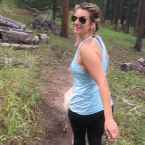 Meet your Posher, Caitlin