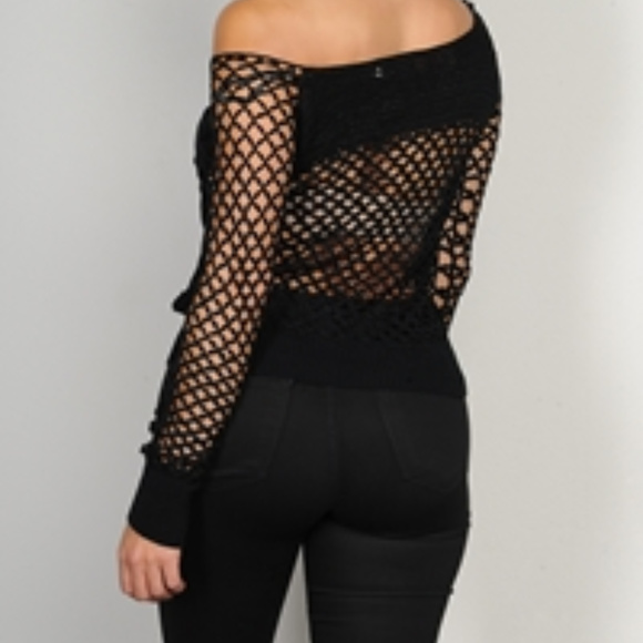 BLACK KNITTED/CROCHET OFF THE SHOULDER TOP - Picture 3 of 3
