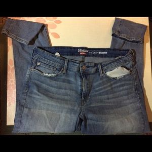 Mossimo Levi’s Jeans