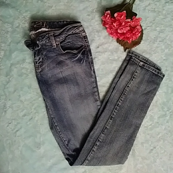{Rue 21} Skinny Jeans - Picture 1 of 5
