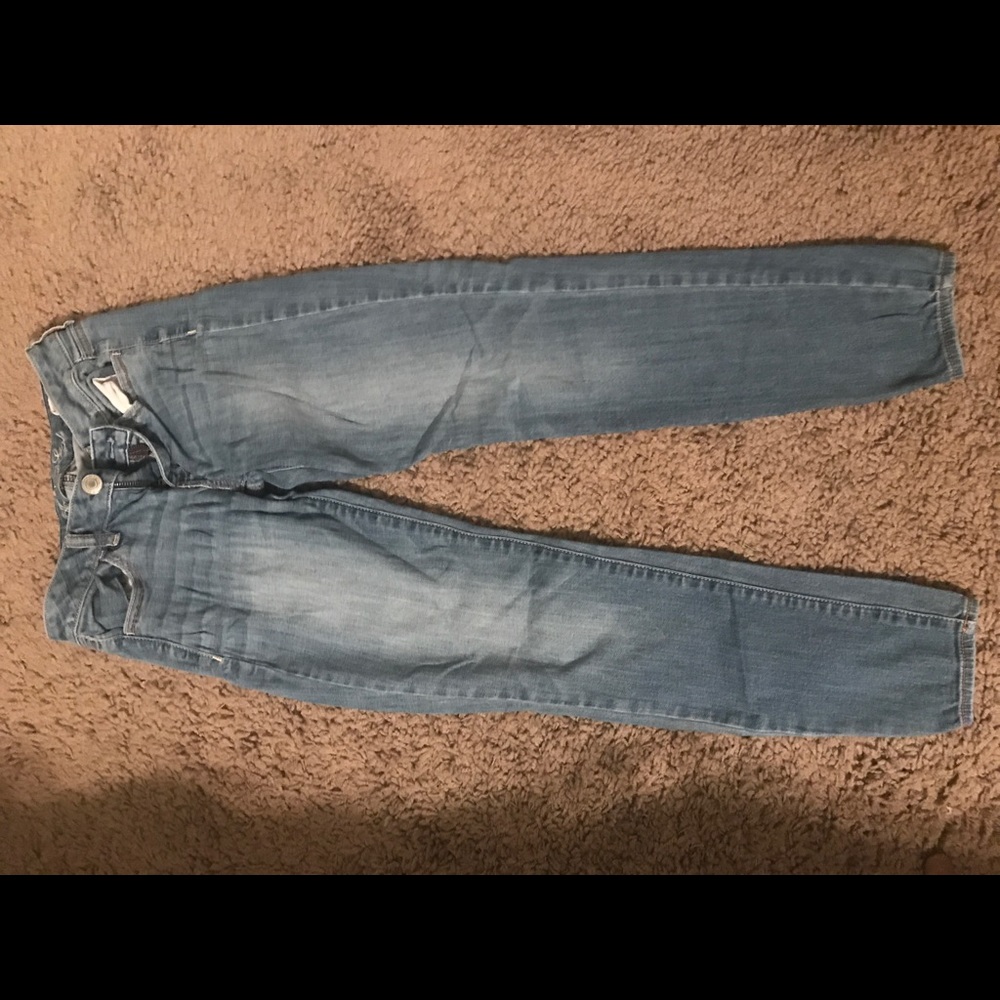 LIGHT BLUE SKINNG JEANS