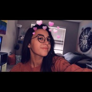 Meet your Posher, Mackenzie