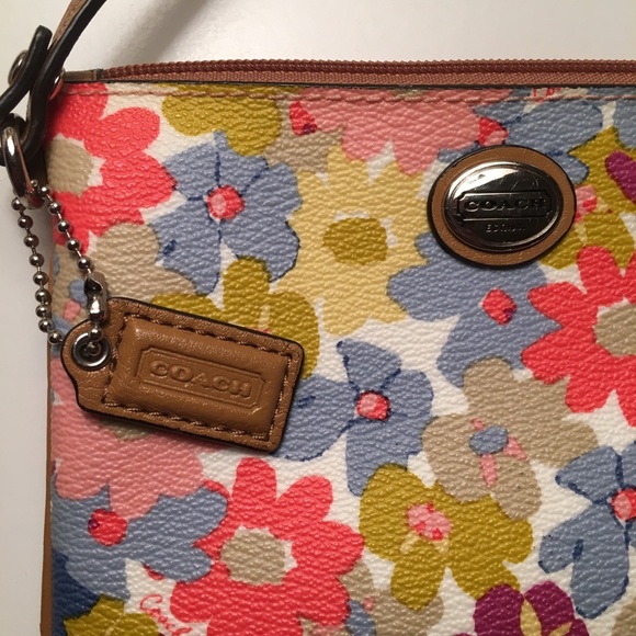 Coach Wristlet - Picture 2 of 2