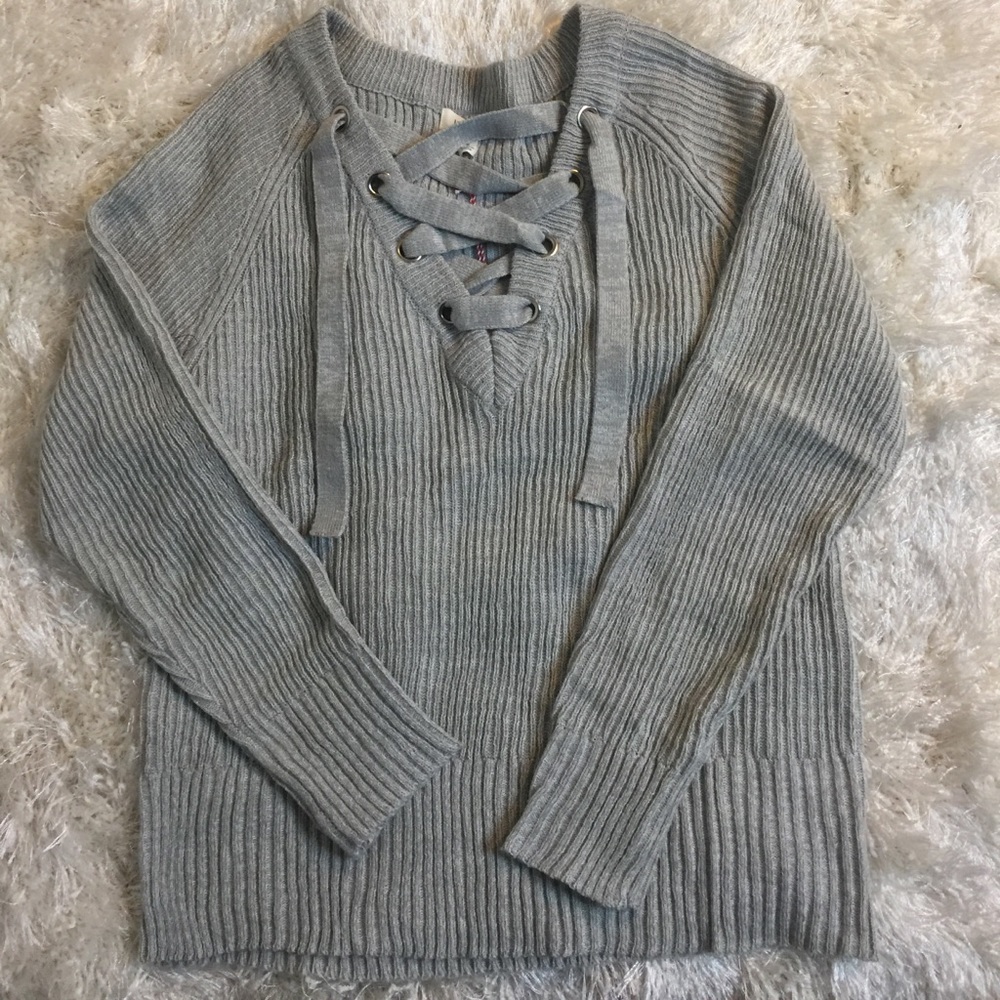 Lace up sweater in grey - Picture 5 of 5