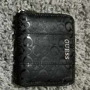 GUESS wallet