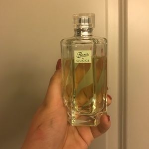Flora by Gucci Gracious Tuberous