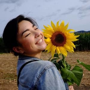 Meet your Posher, Alexis