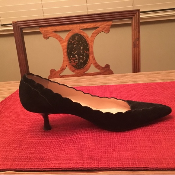 Monolo Blahnik Scalloped Suede Black Shoes - Picture 2 of 5